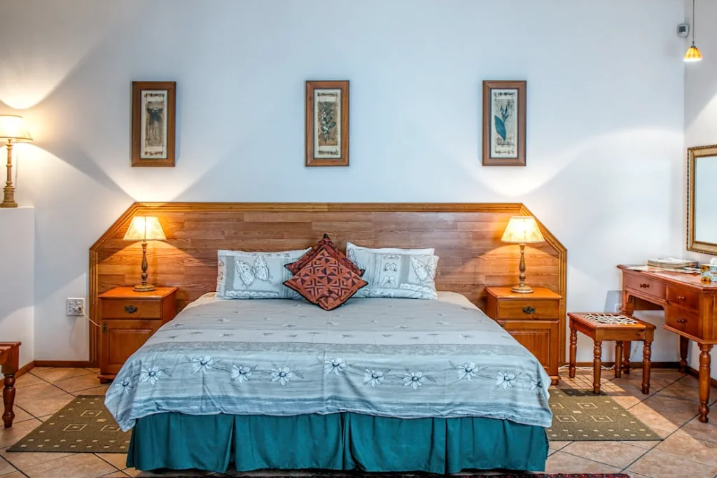 Executive guest room with workspace